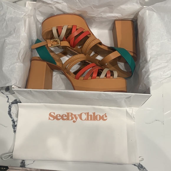 See by Chloé
Sierra 60MM Leather Platform Sandals 👡‼️‼️ - Picture 10 of 11